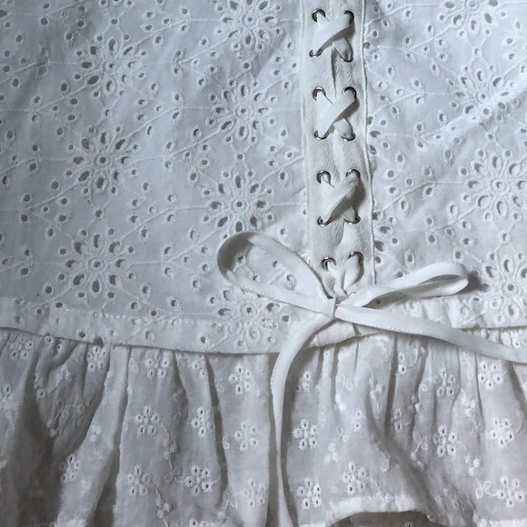 White dress - Picture 2 of 5